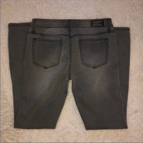 Dylan George Gray Jeans Carine Classic Skinny
Stretchy Size 26 Size 26 - Picture 6 of 11